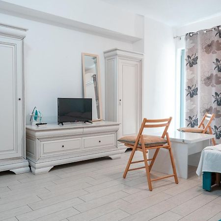 Bright Apartments Mamaia Nord Esterno foto