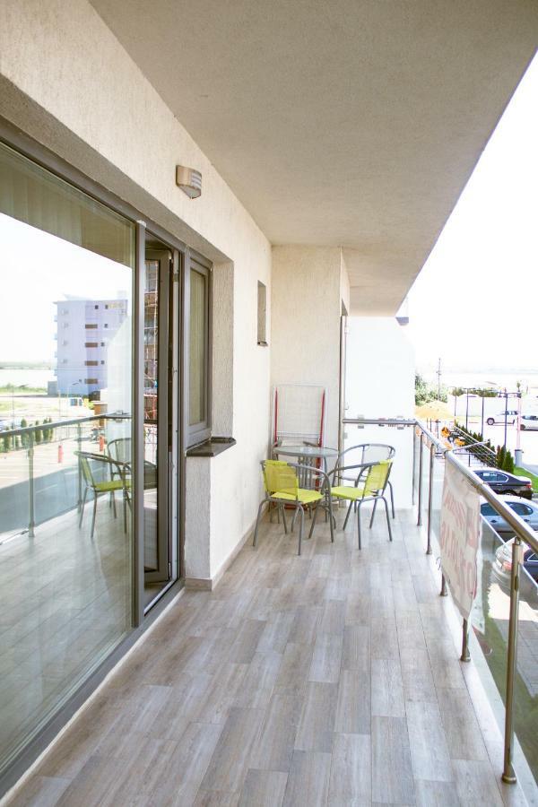 Bright Apartments Mamaia Nord Esterno foto