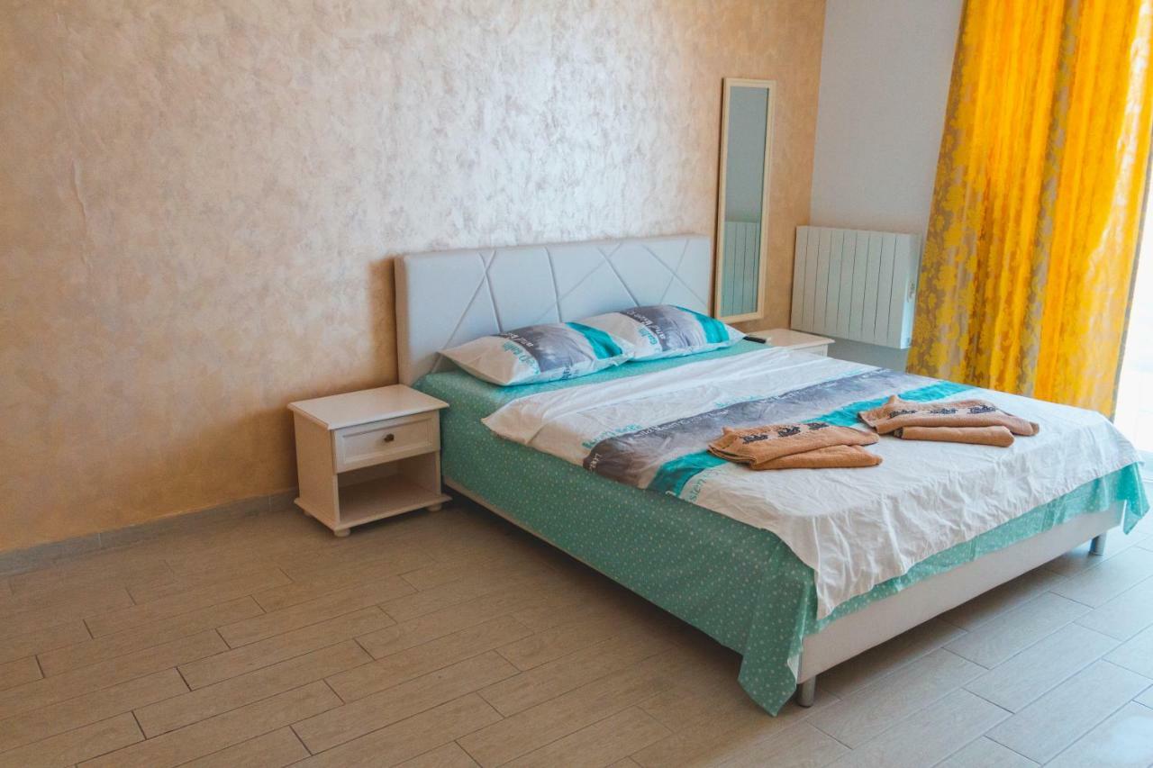 Bright Apartments Mamaia Nord Esterno foto
